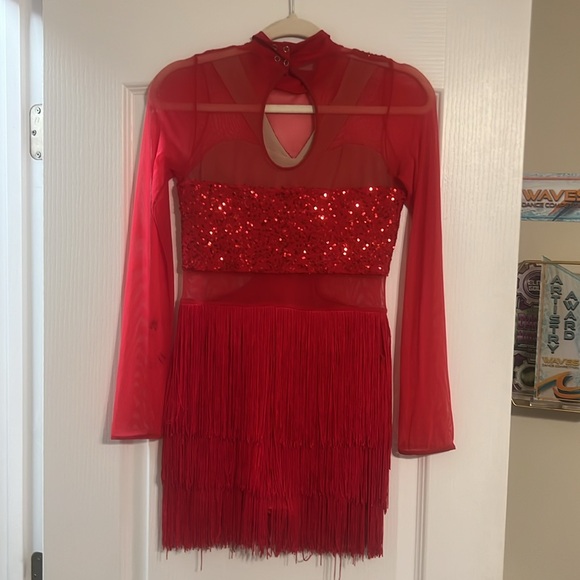 A red Weissman Costume. With mesh hip cutouts and fringe(with shorts under them) - Picture 2 of 2